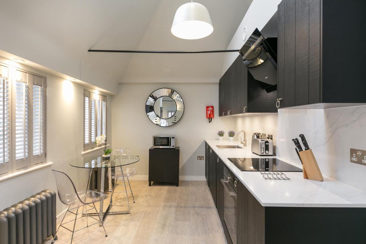 Urban Chic - Wellington Appartement Londen Buitenkant foto